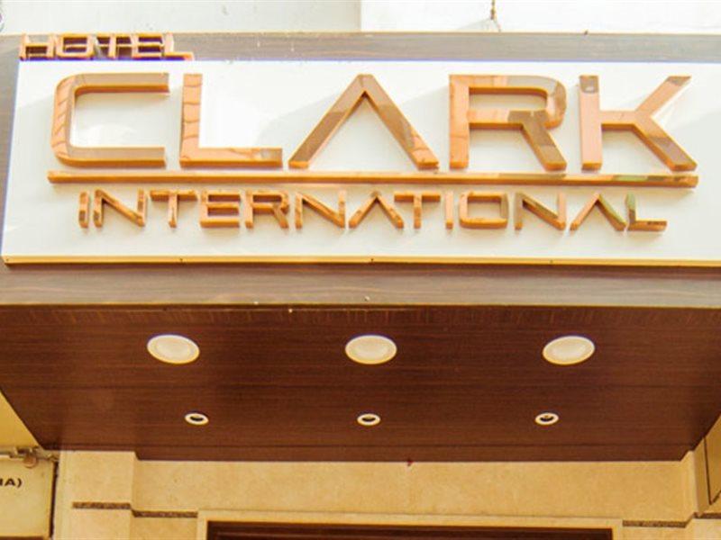 Clark International Hotel Delhi  Exterior photo