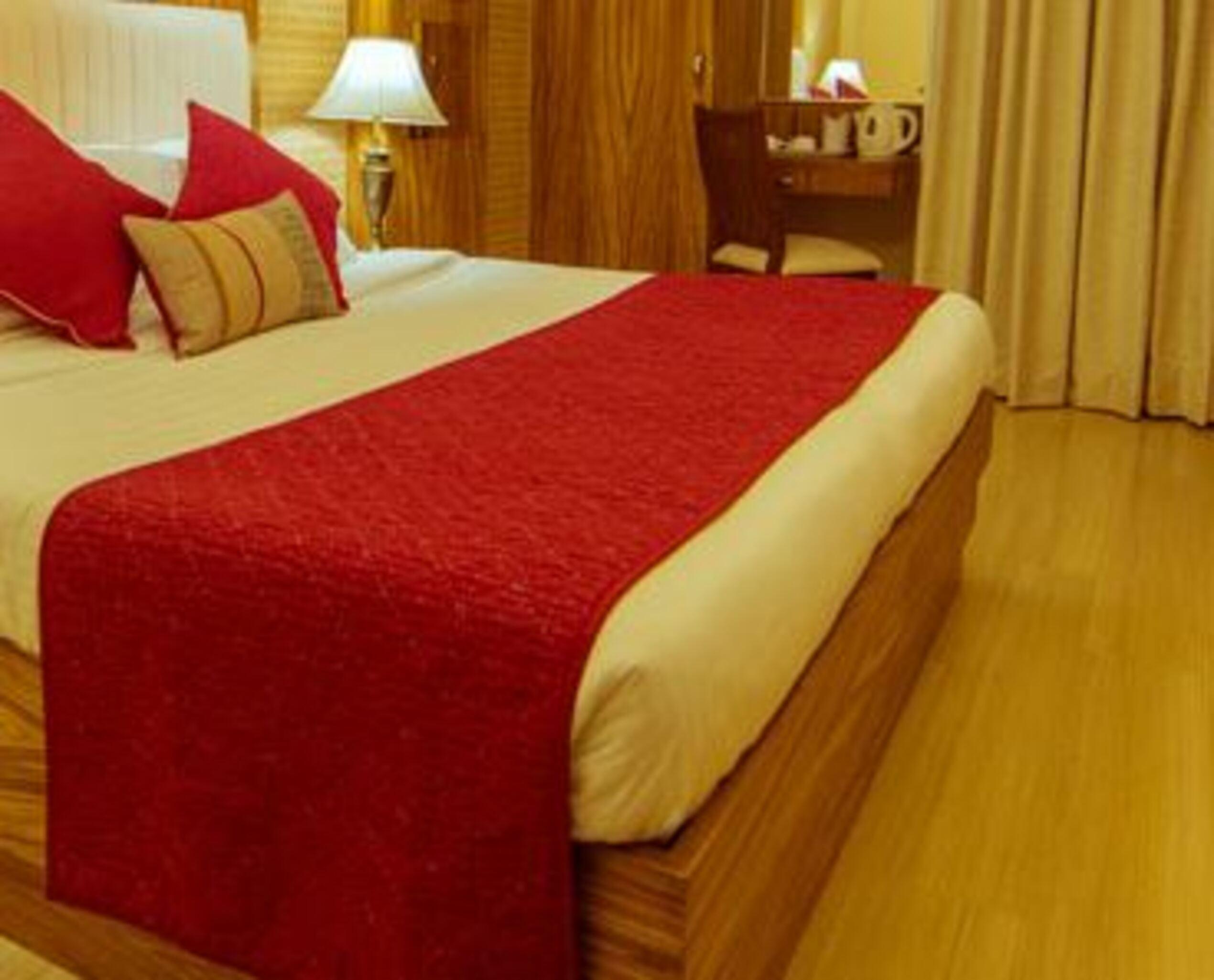 Clark International Hotel Delhi  Exterior photo